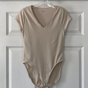 Old Navy Fitted Short-Sleeve V-Neck Bodysuit